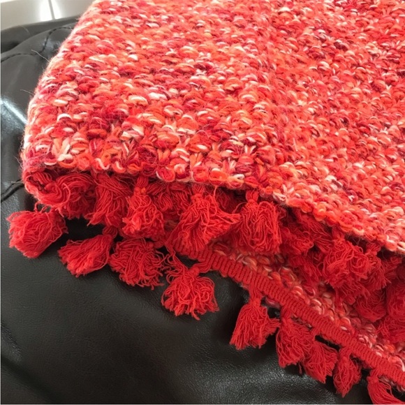 Eve & Al Knitted Throw Rug Blanket Tassel Orange 46” x 48” - Picture 5 of 7